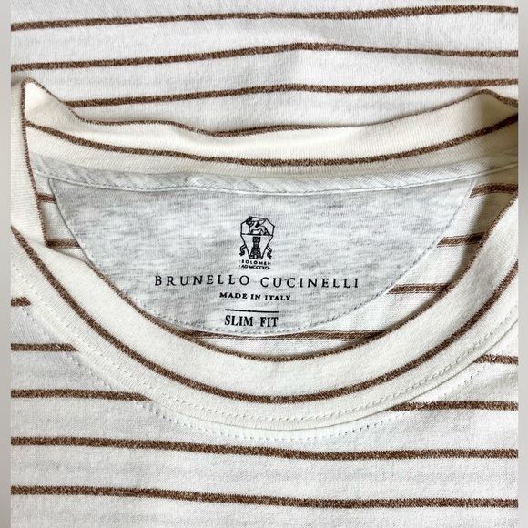 Cucinelli Size L t-shirt.  Slim fit so fits more like a medium.  Never worn. - Picture 2 of 5